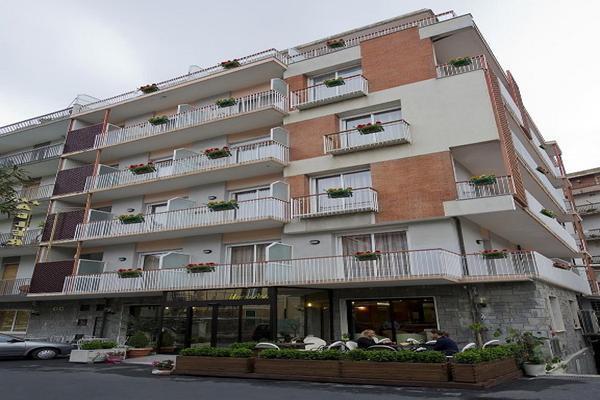 Hotel Adler Alassio Dış mekan fotoğraf