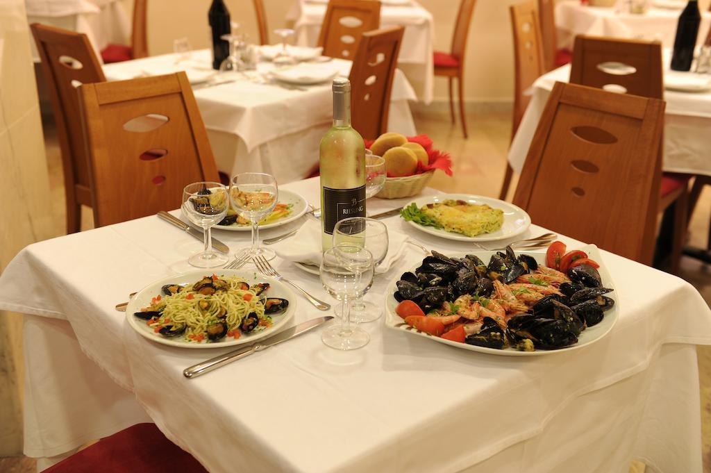 Hotel Adler Alassio Dış mekan fotoğraf