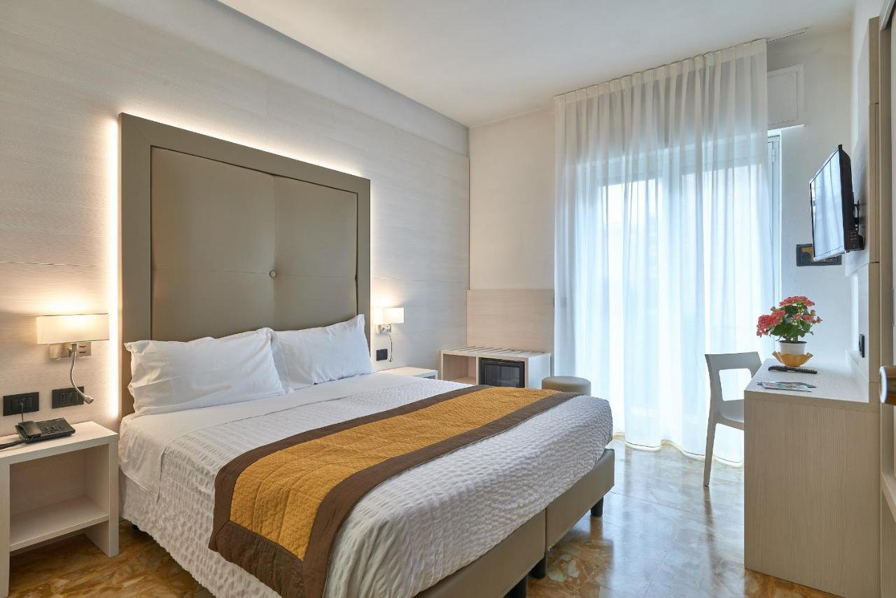 Hotel Adler Alassio Dış mekan fotoğraf
